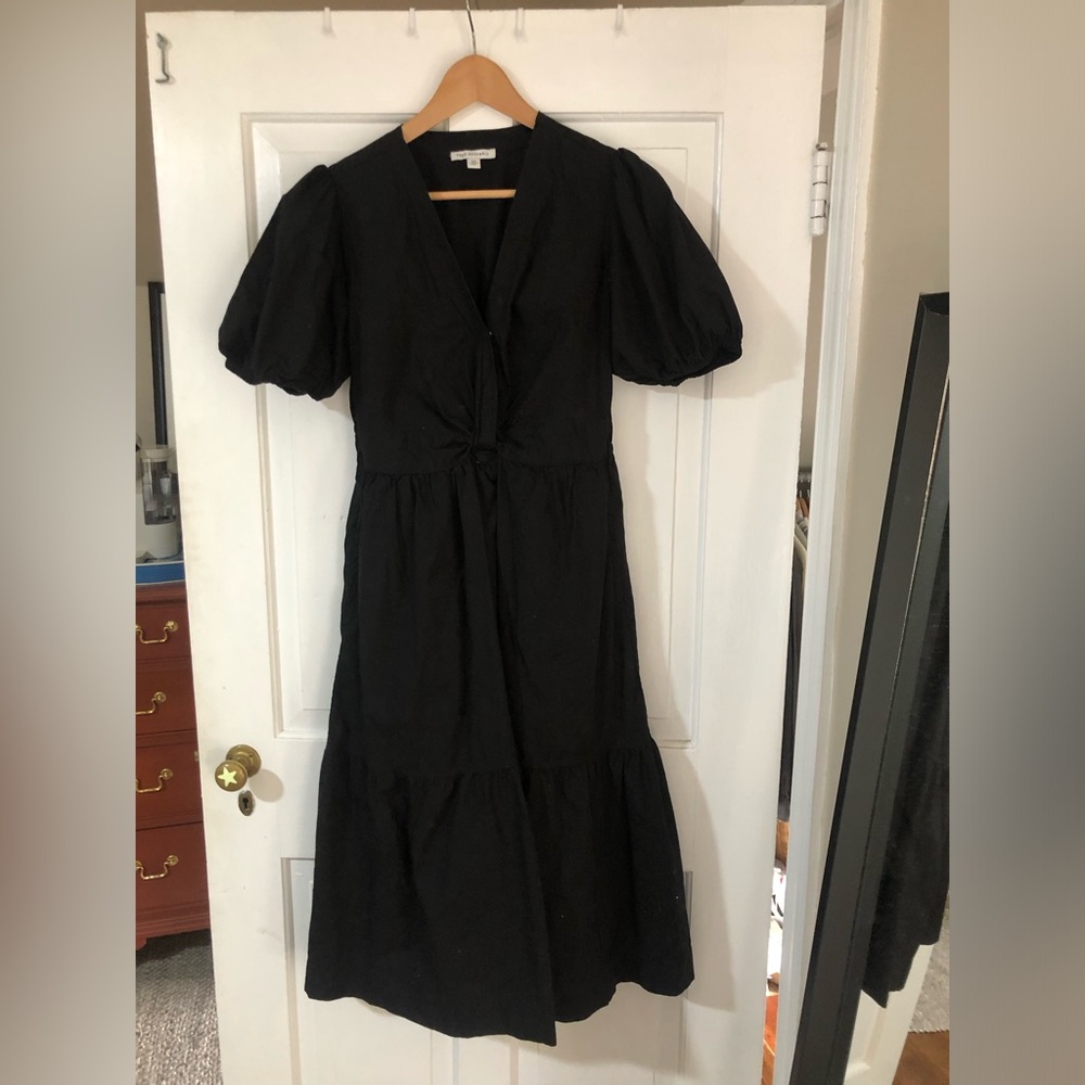 Black Puff-Sleeve Midi Dress with V-Neck - Women's Tiered Dress